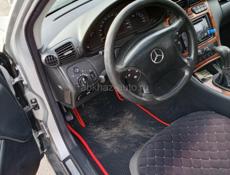 Mercedes-Benz 300-Series