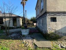 Дом с хорошим участком 