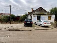 Продается участок под сторонние . 