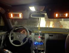 Mercedes-Benz C-Класс