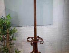 Продаётся винтажная вешалка для дома