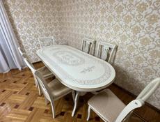 Стол со стульями