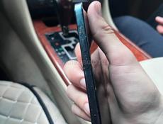 Телефон в хорошем техническом состоянии по корпусу есть потёртости и трещина на задней крышке телефон не вскрывался акум 84 держит хорошо хватает на целый день рассматриваю обмен на 13 айфон с вашей доплатой