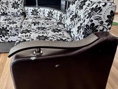 Продается уголок 