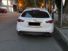 Infiniti FX