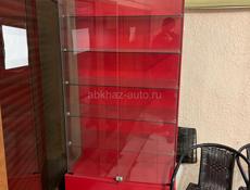 Стеклянная витрина 