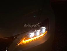Фара Lexus IS II (2006)