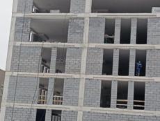 БРИГАДА ИЗ 4 ЧЕЛОВЕКА СТРОИТЕЛИ