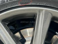 Продам Шины разноширокие 265/35 R19 и 265/35 R19 в идеале!