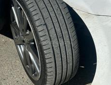 Продам Шины разноширокие 265/35 R19 и 265/35 R19 в идеале!