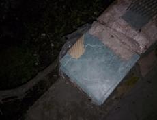 Кафель 150 штук  пачку 10 в пачеке 15 брал за 75 одам 40