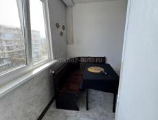 Обменяю жилую квартиру и участок на 2 машины 