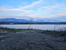 Продается участок на берегу озера Инкит