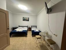 Сдаю комнаты посуточно у берега 2 мин пешком со всеми удобствами