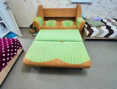 Продаю диван 