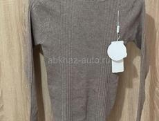 Водолазки по 500₽ размер м,  Качество очень хорошее, мягкие