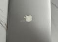  Apple MacBook Air 13