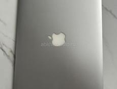  Apple MacBook Air 13