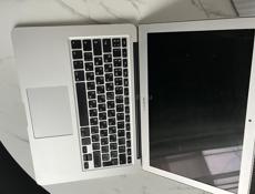  Apple MacBook Air 13