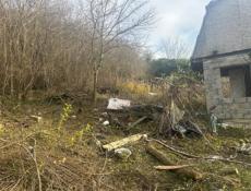 Продаю земельный участок со всеми документами 4 сотки  1.2 🍋 торг номер связи +79409002290