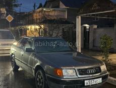 Audi 100