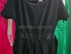 Платье чёрное 34 размер 