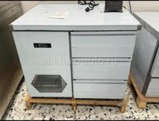 Продаю профессиональные холодильные столы (с выдвижными ящиками