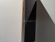 Продается iPhone 8+