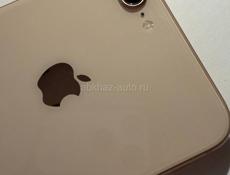 Продается iPhone 8+