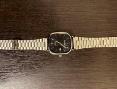 Продаю часы