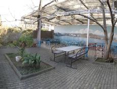 Требуется посудомойщица.