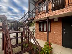 Продаются два дома