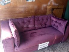 Срочно продаю новый диван.
