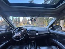 Mitsubishi Outlander XL