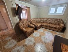 Диван и кресло. 