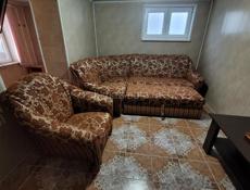 Диван и кресло. 