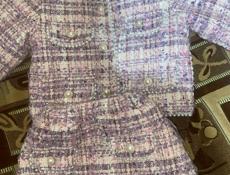 Продается твидовый костюм