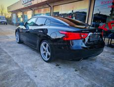 Nissan Maxima