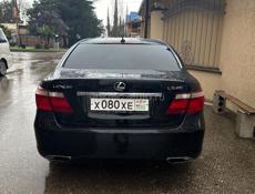 Lexus LS