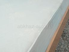 Матрас 1.8 м и две кровати односпалки (90см)