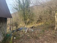 Продам земельный участок с домиком  город Гагра 