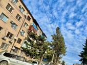 2 - К. КВАРТИРА В СУХУМЕ У РЫНКА