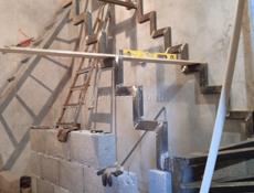 Провожу сварочные работы.