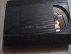 Продам PS3 вместе с дисками