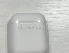 Продам айрподс 2 оригинал как новые в идеале срочно покупал за 15 отдам дешевле 