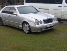 Mercedes-Benz E-Класс