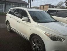 Infiniti QX56