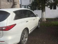Infiniti QX56