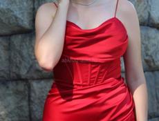 Продаю вечернее платье 