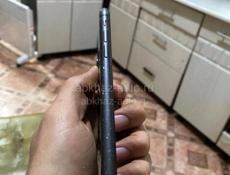 Айфон 11 64г, АКБ 77, телефон в оригинале! Цена 13.000 тысяч так же есть доставка! 